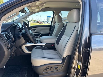 2024 Nissan Titan SV