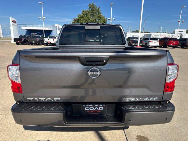 2024 Nissan Titan SV