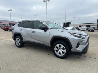 2024 Toyota RAV4 LE