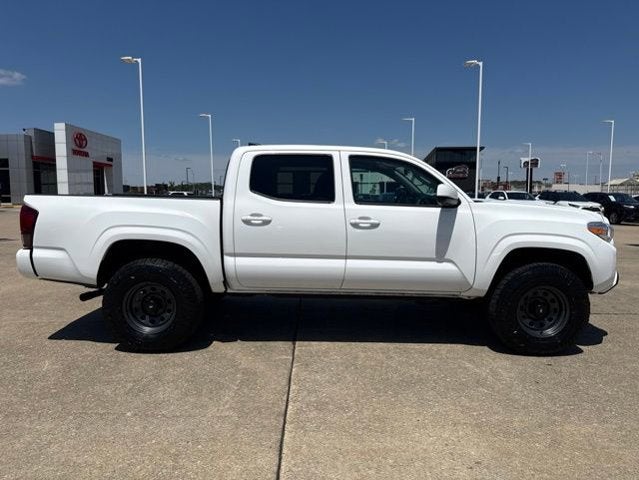 2022 Toyota Tacoma 4WD SR