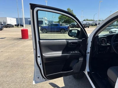 2022 Toyota Tacoma 4WD SR
