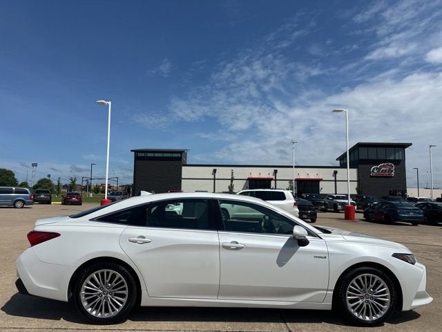 2021 Toyota Avalon Hybrid Limited