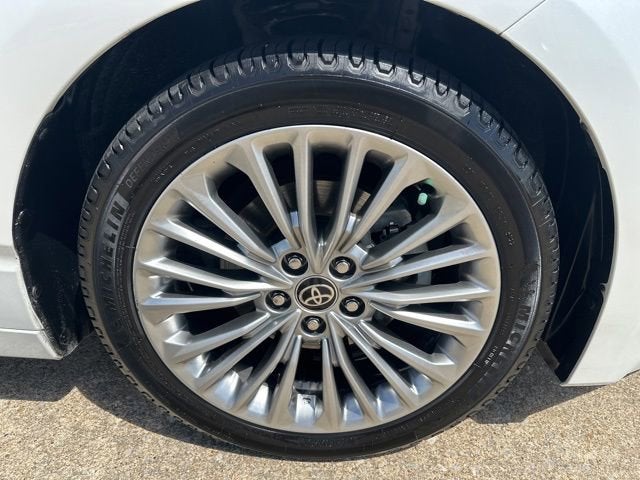 2021 Toyota Avalon Hybrid Limited