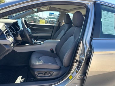2023 Toyota Camry Hybrid LE