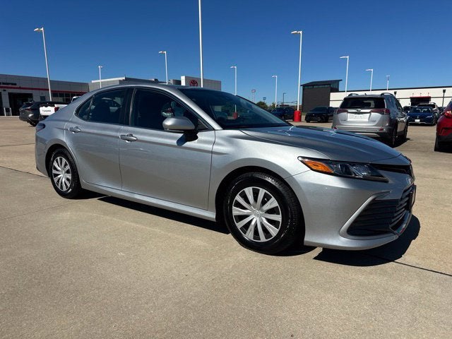 2023 Toyota Camry Hybrid LE