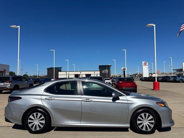 2023 Toyota Camry Hybrid LE