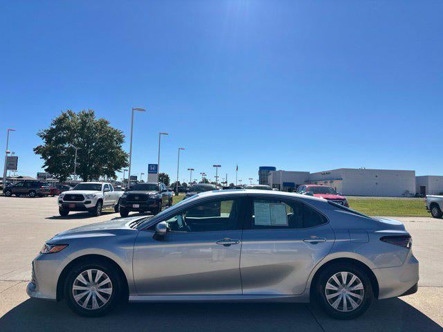 2023 Toyota Camry Hybrid LE