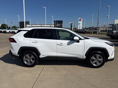 2024 Toyota RAV4 Hybrid XLE