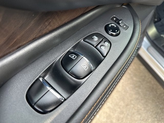 2023 Nissan Murano Platinum