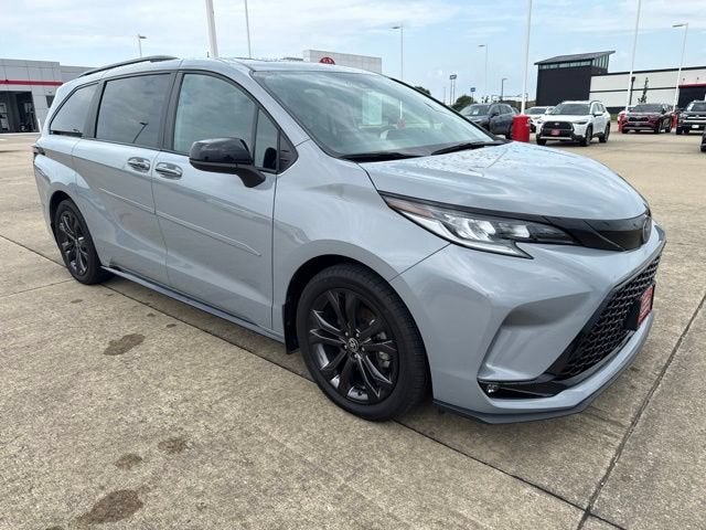 2025 Toyota Sienna XSE