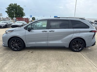 2025 Toyota Sienna XSE