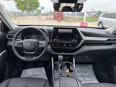 2023 Toyota Highlander XLE