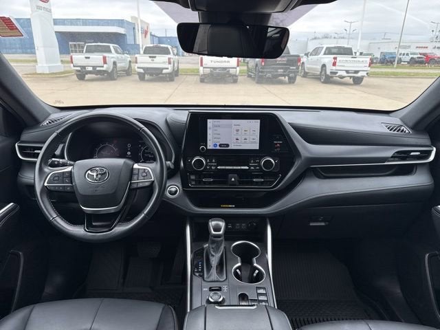 2025 Toyota Highlander XSE