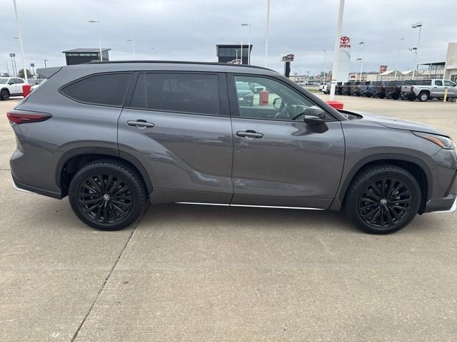 2025 Toyota Highlander XSE