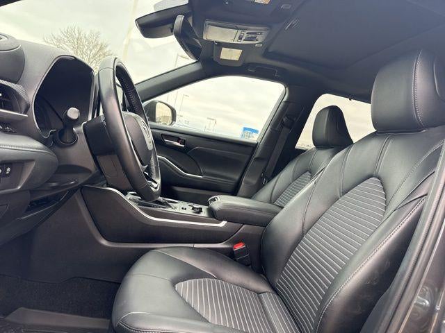 2025 Toyota Highlander XSE