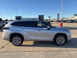 2025 Toyota Highlander Platinum