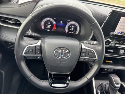 2025 Toyota Highlander XSE