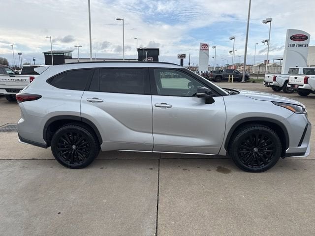 2025 Toyota Highlander XSE