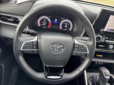2025 Toyota Highlander XSE