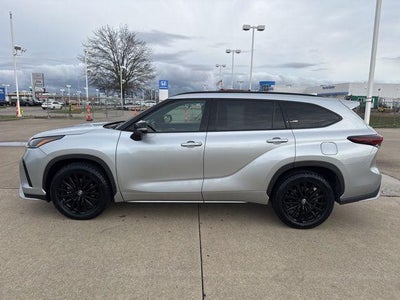 2025 Toyota Highlander XSE