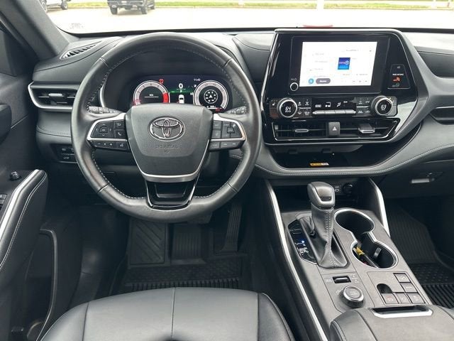 2025 Toyota Highlander XSE