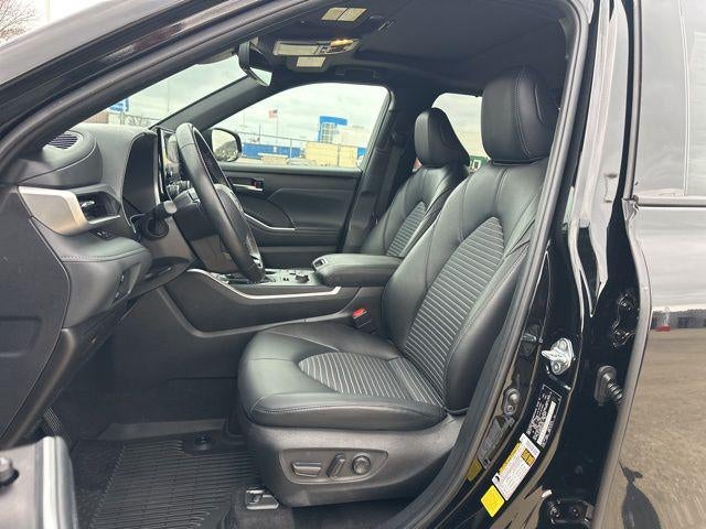 2025 Toyota Highlander XSE