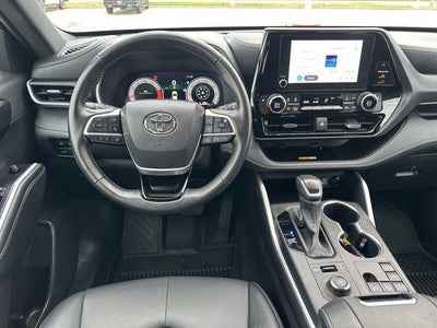 2025 Toyota Highlander XSE