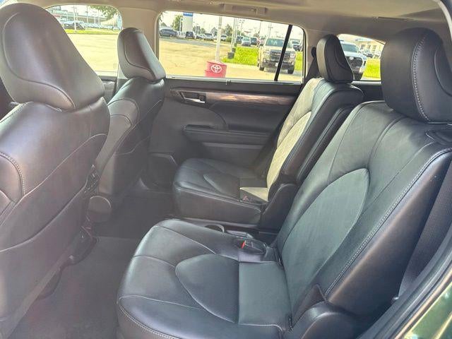 2025 Toyota Highlander Platinum