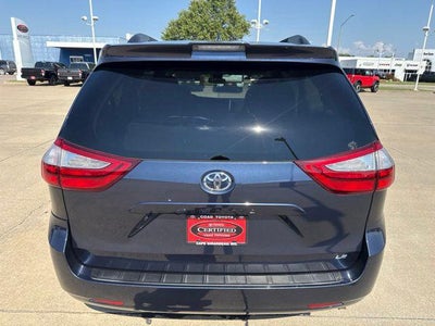 2019 Toyota Sienna LE