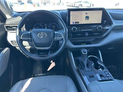 2023 Toyota Highlander Hybrid Limited
