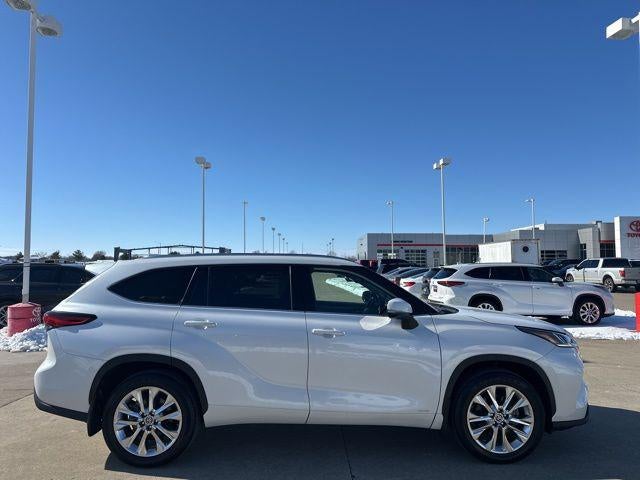 2023 Toyota Highlander Hybrid Limited