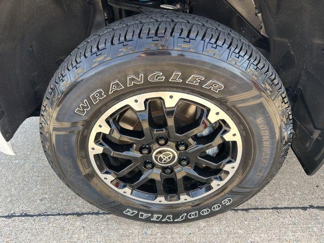 2024 Toyota Tundra 4WD SR5
