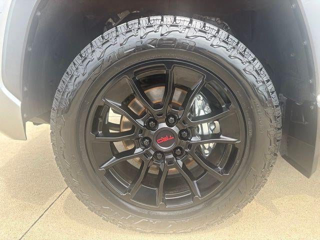 2024 Toyota Tundra 4WD SR5
