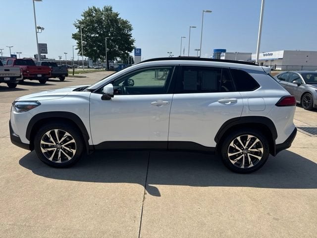 2022 Toyota Corolla Cross XLE