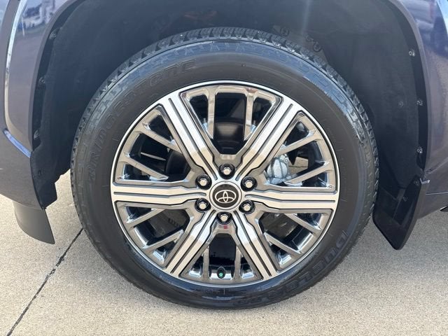 2024 Toyota Sequoia Capstone