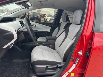 2020 Toyota Prius LE