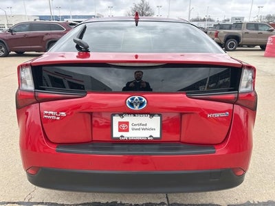 2020 Toyota Prius LE