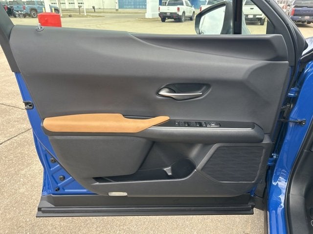 2025 Lexus UX UX 300h Premium