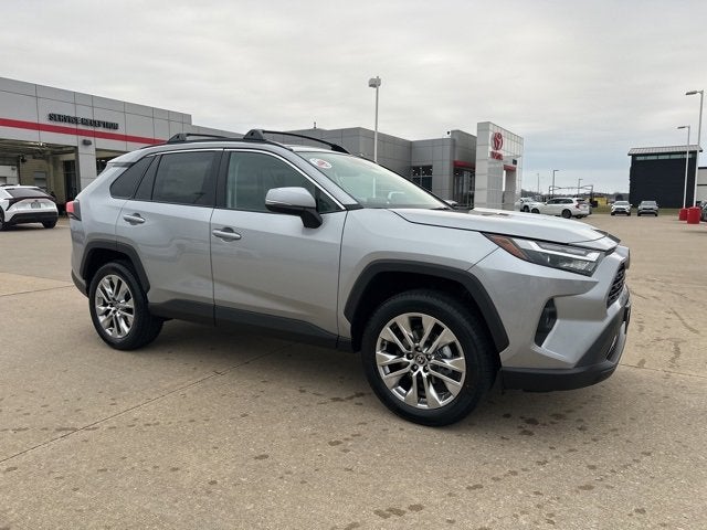 2025 Toyota RAV4 XLE Premium