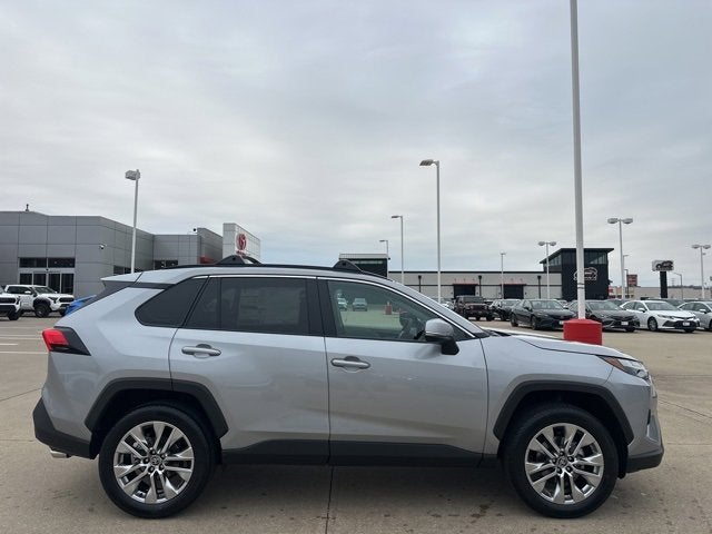 2025 Toyota RAV4 XLE Premium