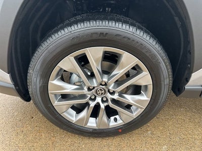 2025 Toyota RAV4 XLE Premium