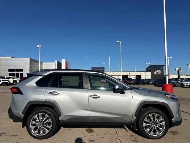 2025 Toyota RAV4 XLE Premium