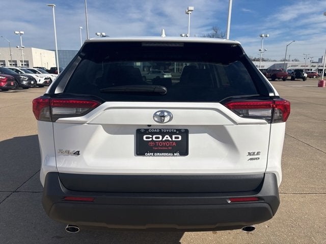 2025 Toyota RAV4 XLE