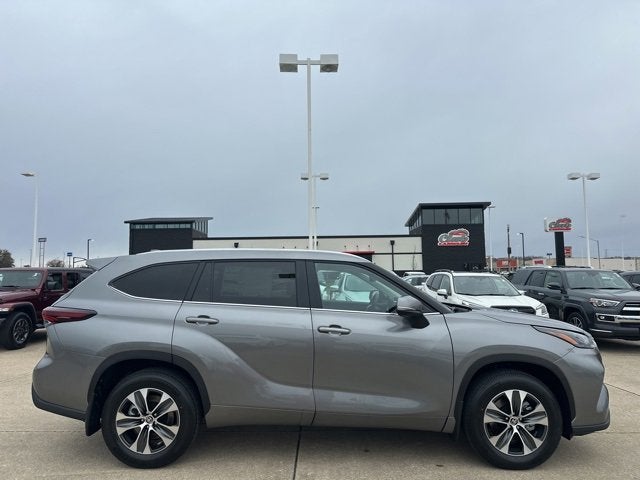 2026 Toyota Highlander XLE