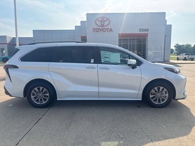 2026 Toyota Sienna XLE