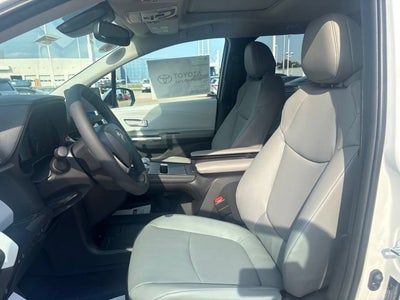 2026 Toyota Sienna XLE