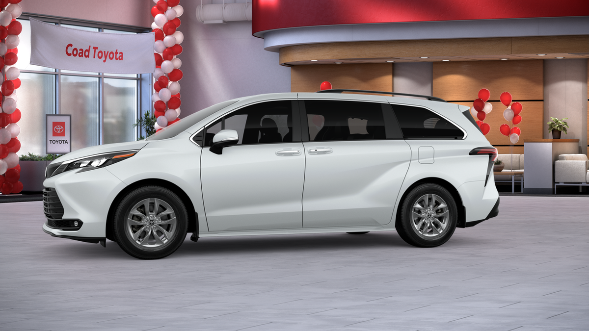 2026 Toyota Sienna XLE