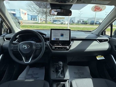 2026 Toyota Corolla Cross LE