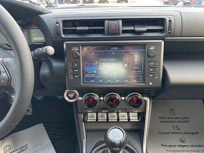 2025 Toyota GR86 Premium MT