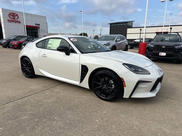 2025 Toyota GR86 Premium MT